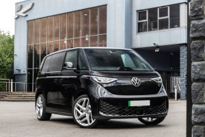 Volkswagen ID. BUZZ Custom Wheels - Kahn Design - Type 52 RS - Forged Alloy Wheels - 22" - Hyper Silver